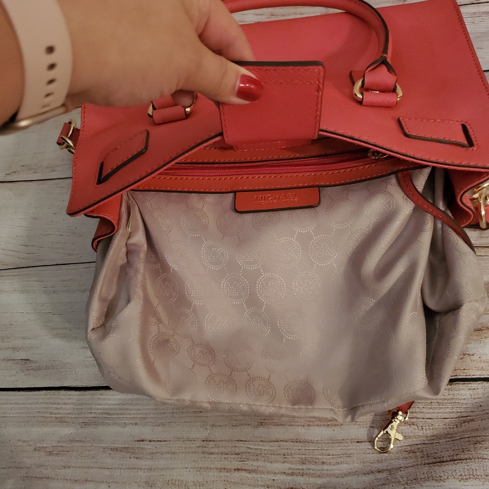 Michael Kors Hamilton EW East West Satchel - Picture 14 of 16